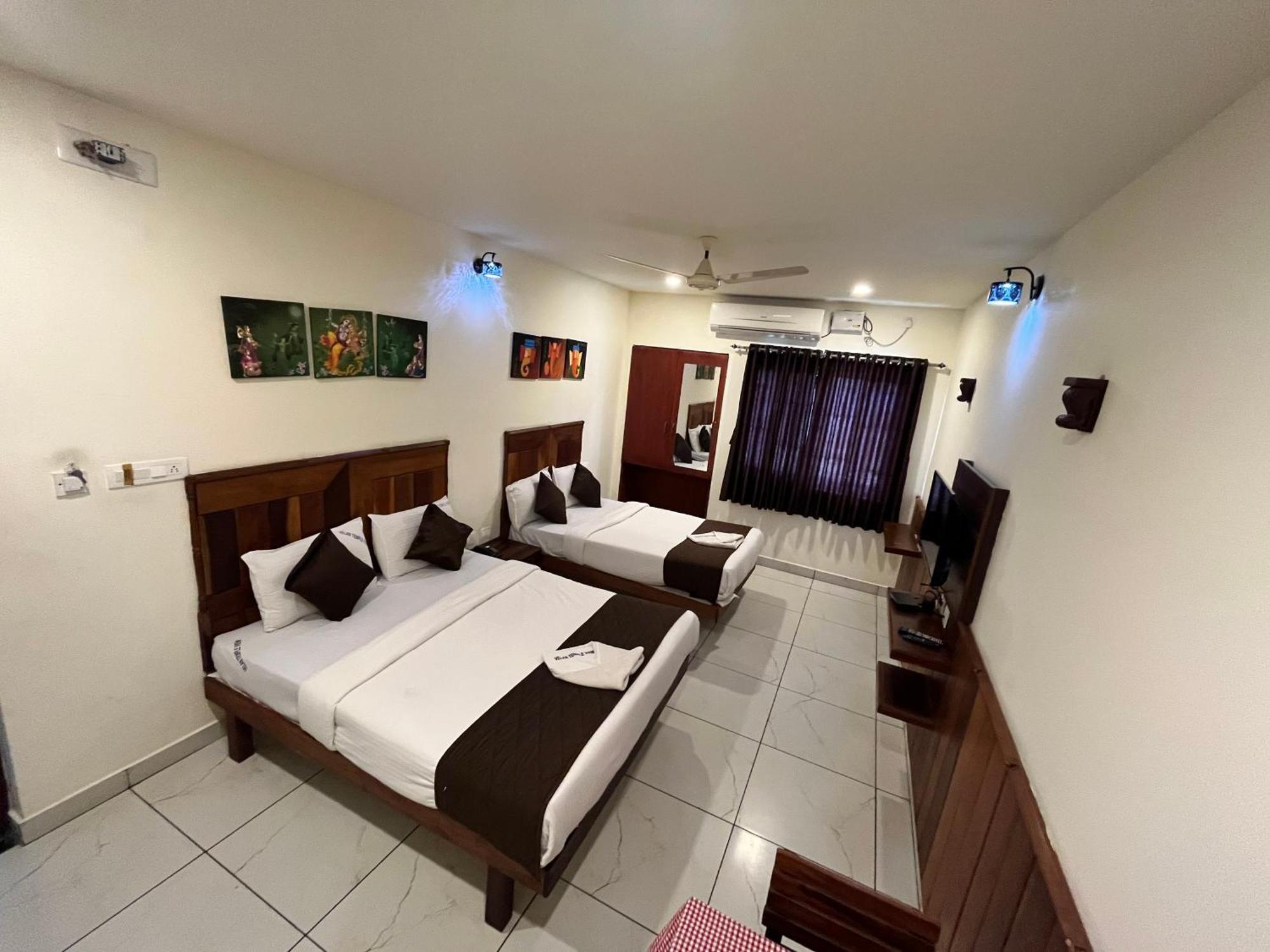 Velan Temple View Hotel Palani Eksteriør billede