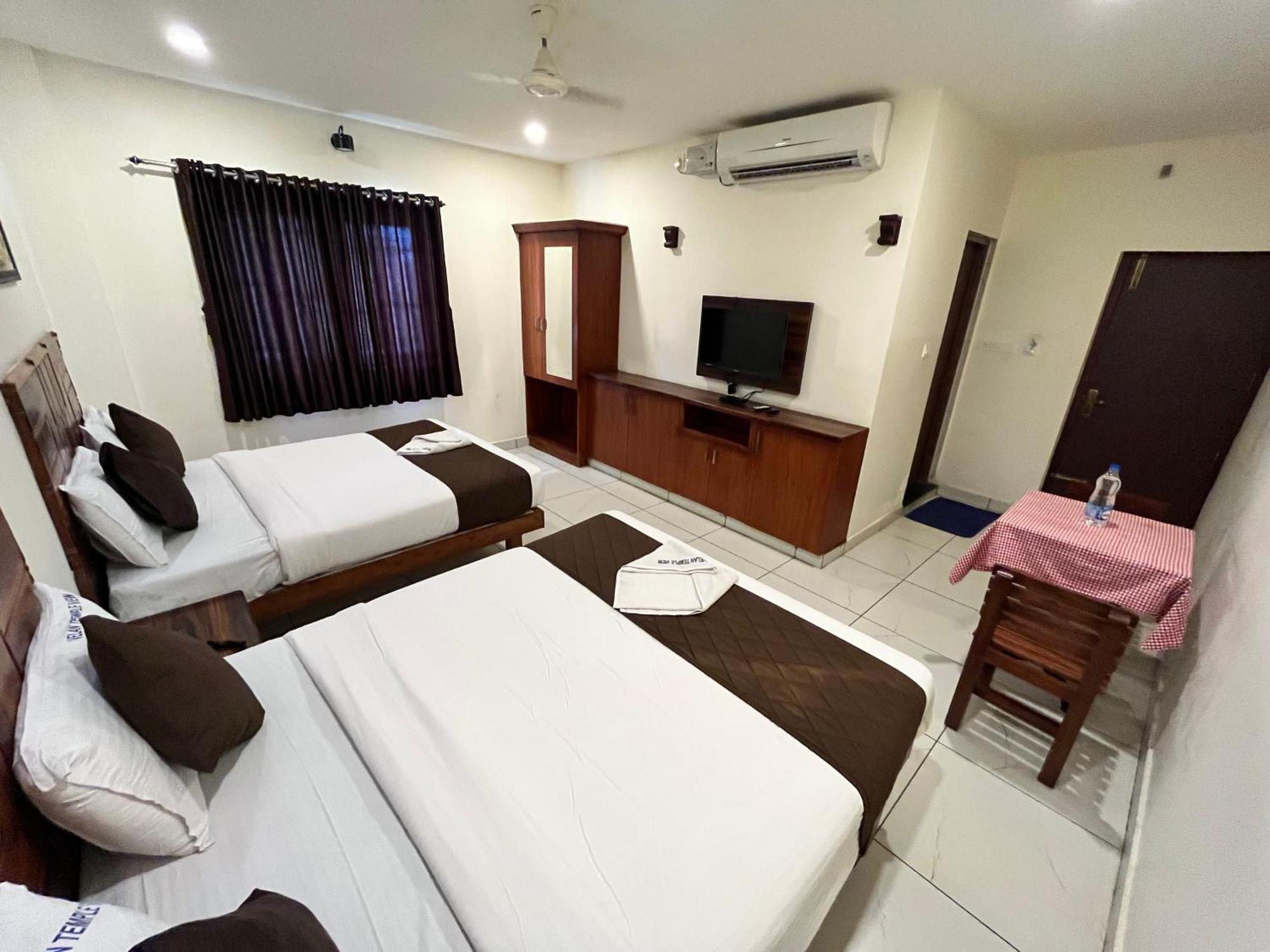 Velan Temple View Hotel Palani Eksteriør billede