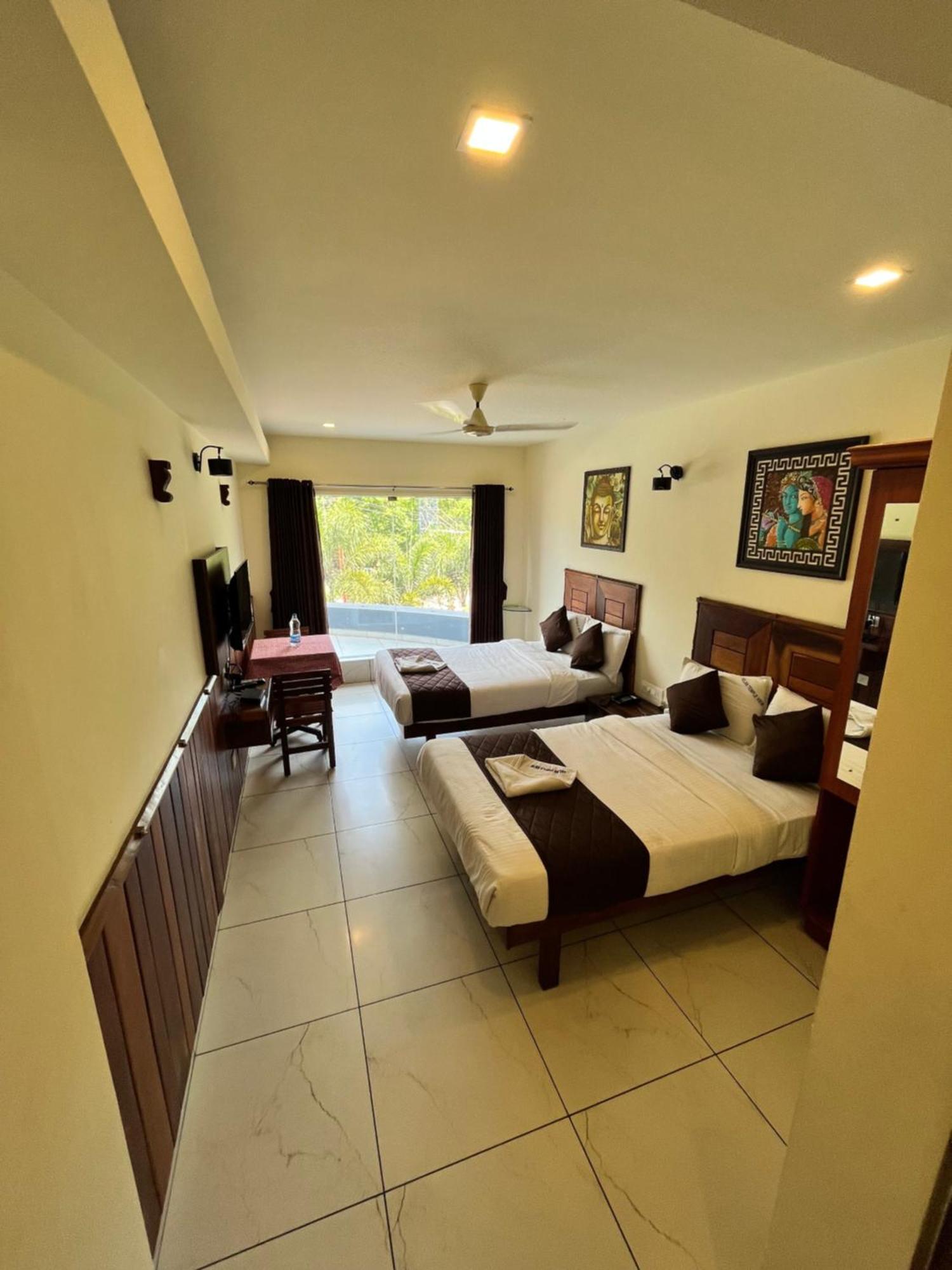 Velan Temple View Hotel Palani Eksteriør billede